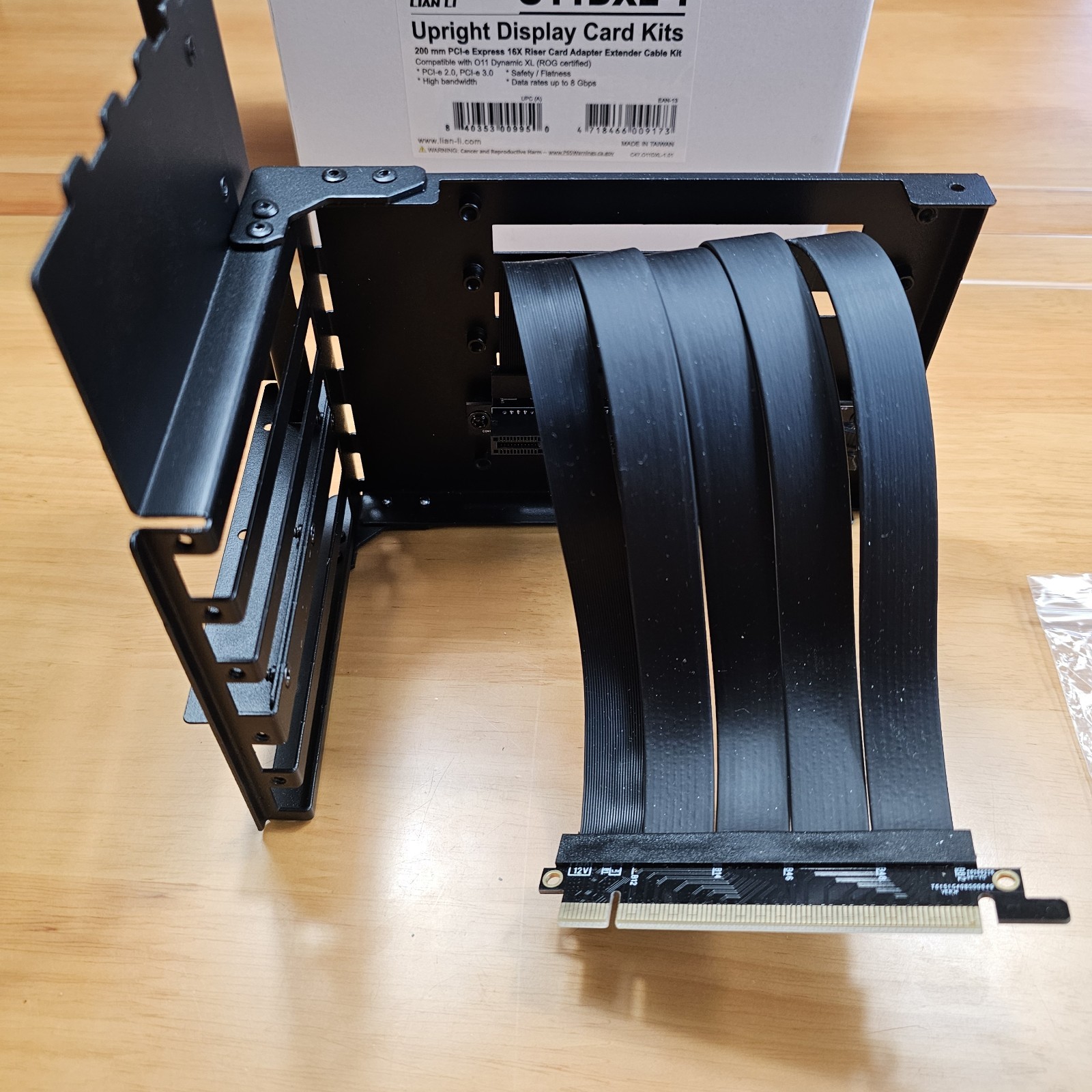 Lian Li 011DXL-1-PCle Vertical GPU Bracket Kit (Open Box Never Used)