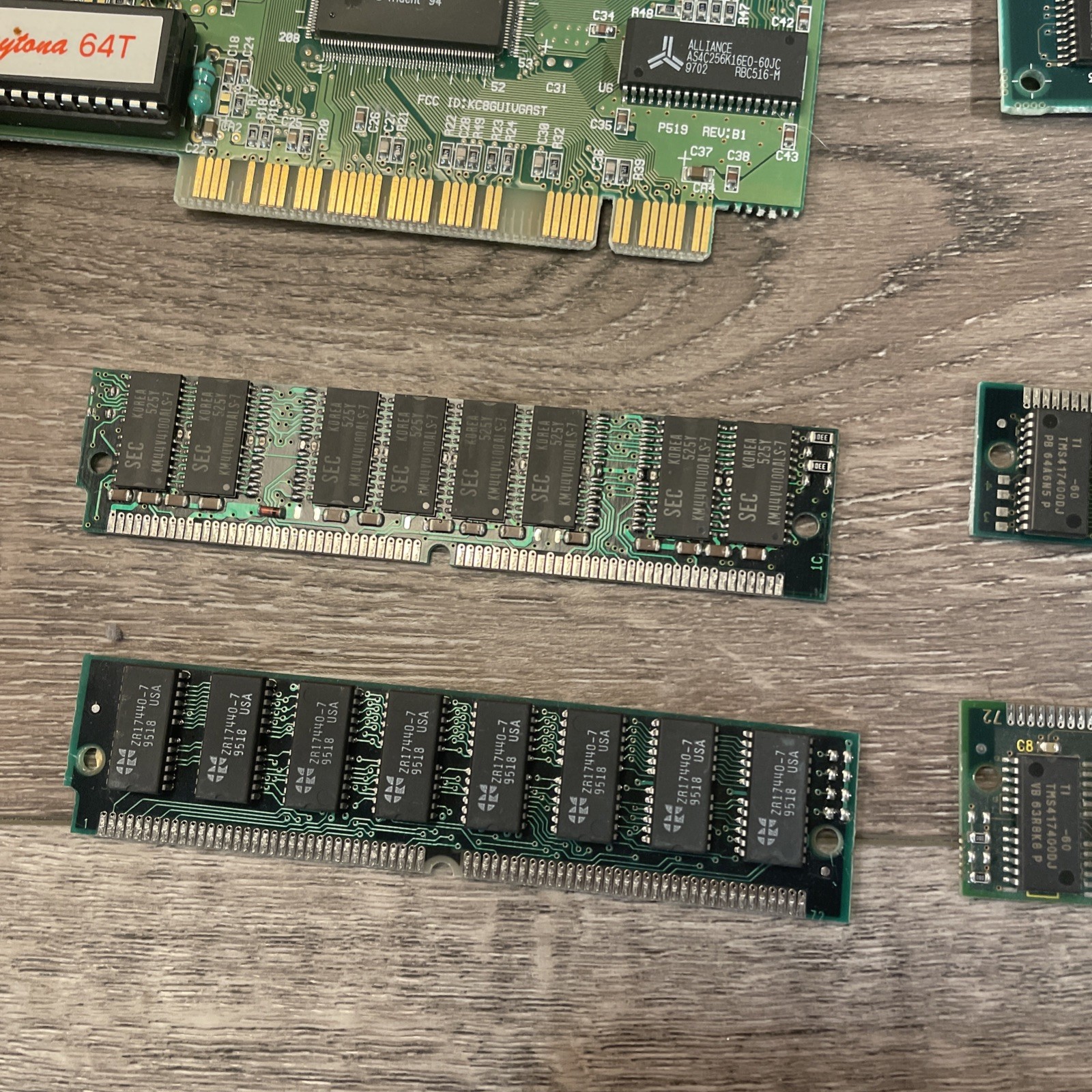 UNTESTED Gold SOYO SY-4SAW2 Intel 486 Motherboard Combo Trident Daytona 64T PCI