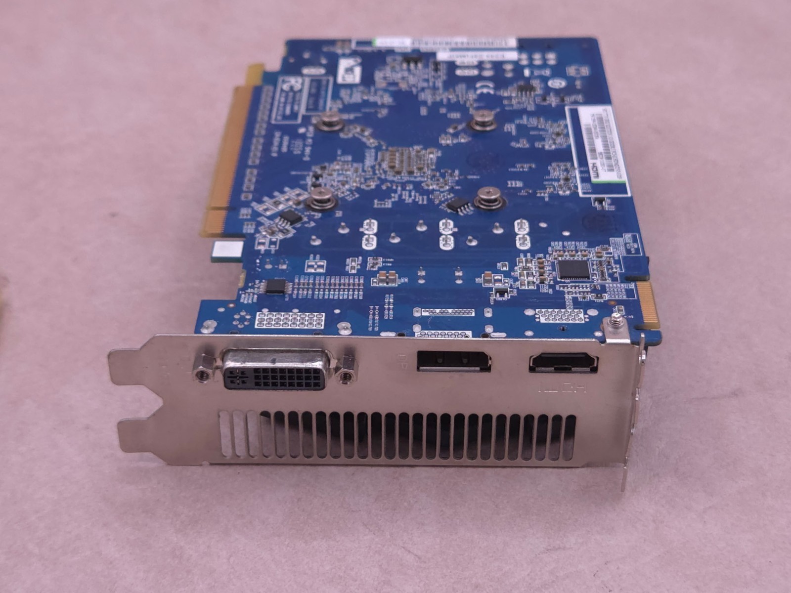 Sapphire HD 7770 GHz 1GB and unknown radeon graphics card untested