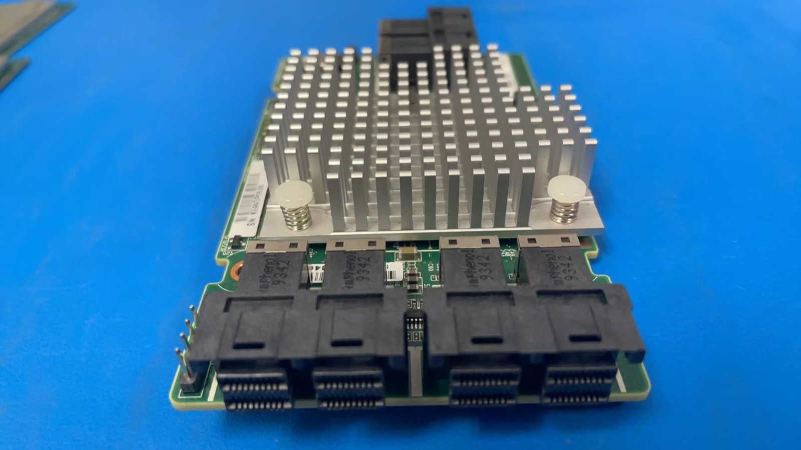 Inventec MR3224 LSI SAS3224 9305-24i OCP HBA Controller 12Gbps IT-Mode 24 port