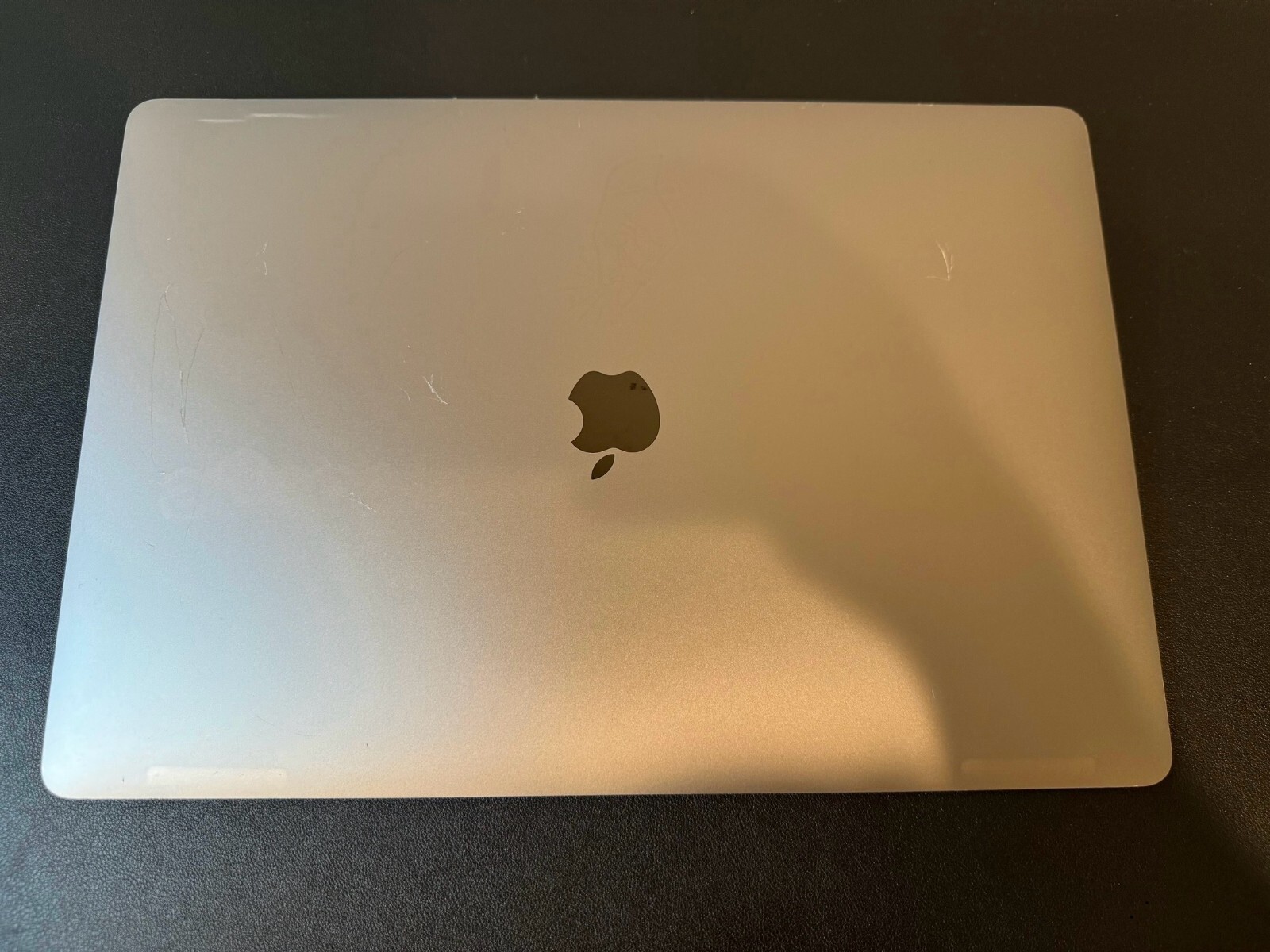 Genuine Apple LCD Display Screen Assembly 16″ MacBook Pro A2141 2019 | Gray