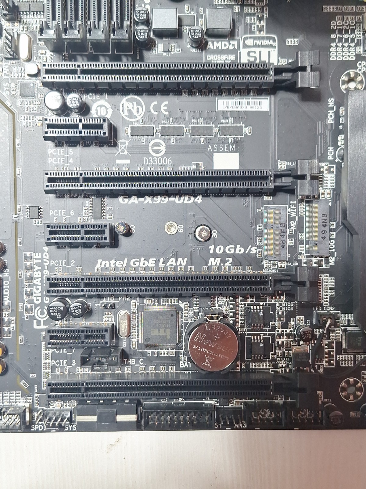 GIGABYTE GA-X99-UD4 Gaming Motherboard i7-5820K CPU