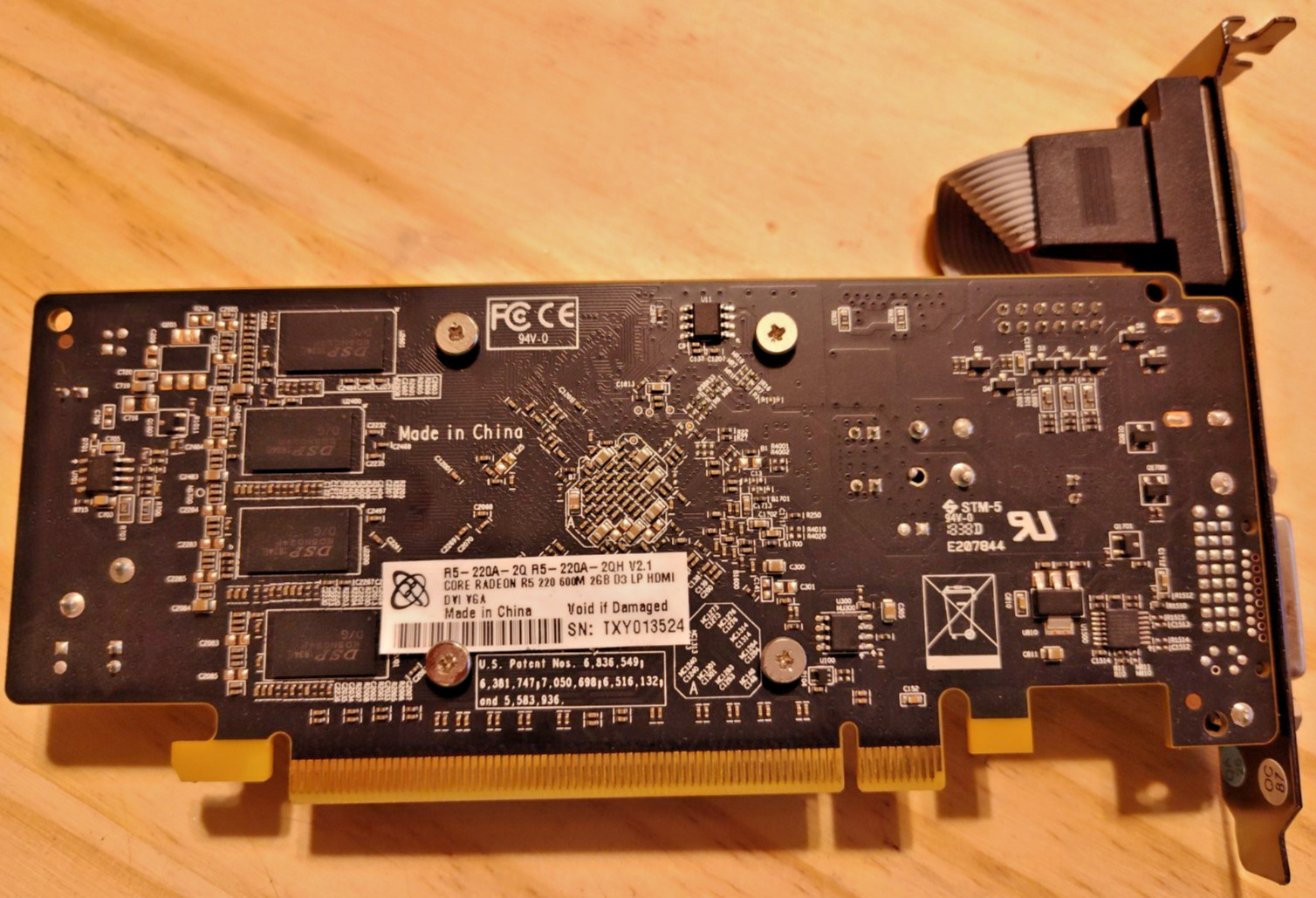 RADEON R5-220A-2Q 2GB-D3 DVI HDMI VGA R5-220A-2QH GRAPHICS CARD -XFX AMD