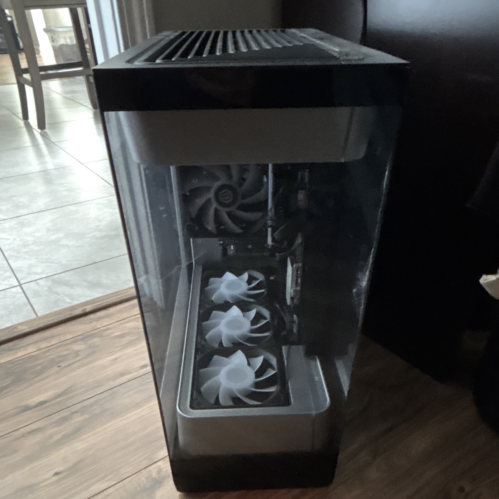 Corsair iCUE 465X RGB Black Tempered Glass ATX Mid Tower Case USB/Audio