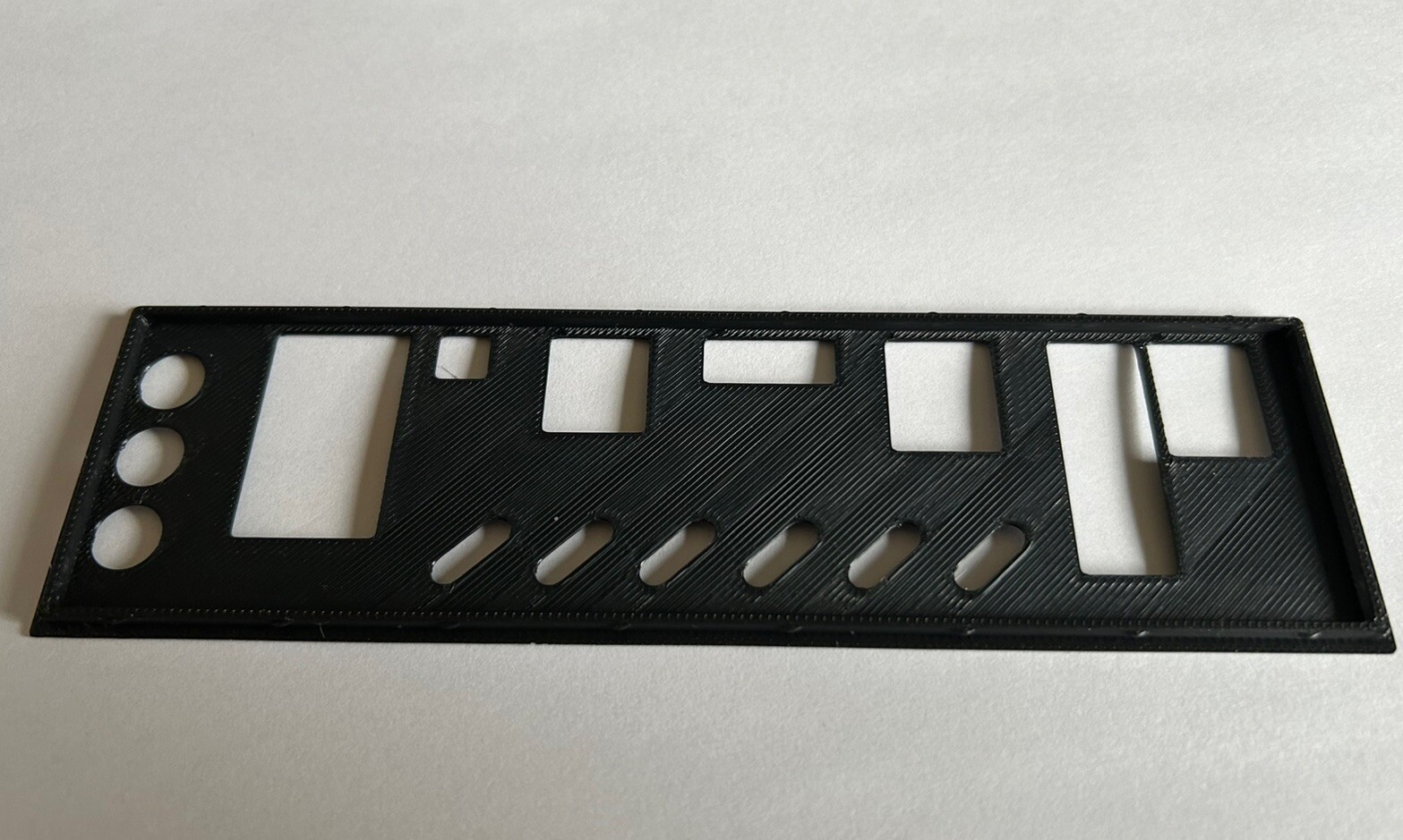 Gigabyte B550 UD AC IO Shield
