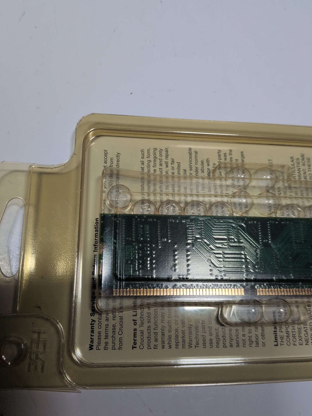 Crucial 512MB – DDR – 266MHz – CL2.5 / CT6464Z265 NOS