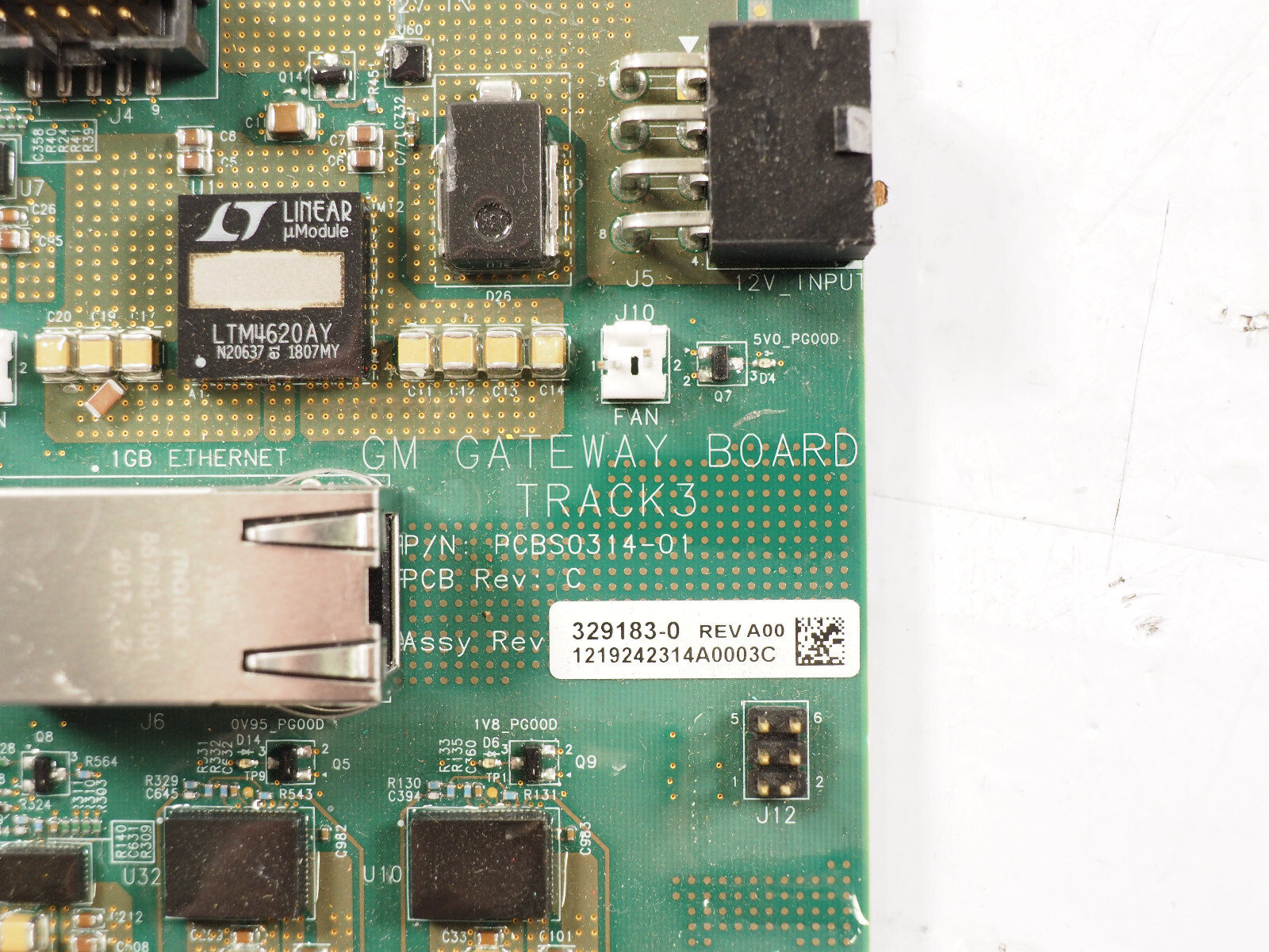 Altera Arria 10 SoC AR 10AS066H2F34I1HG Field Programmable Gate Array on Board