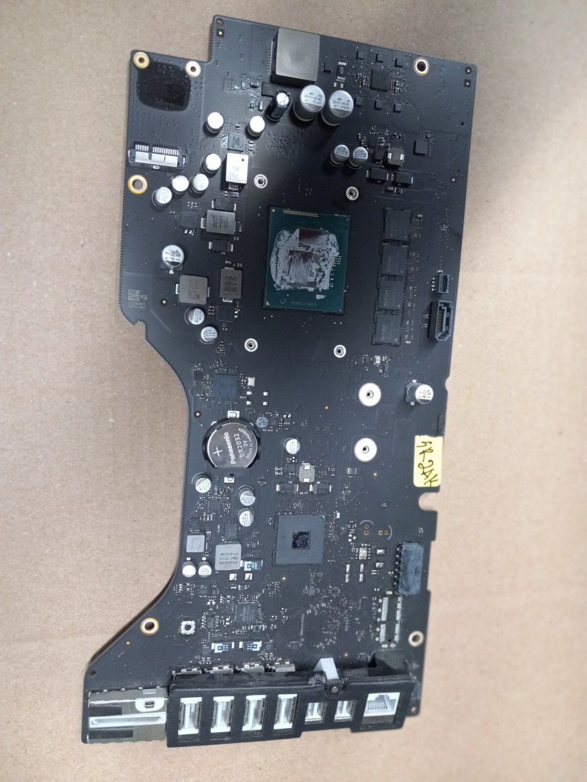 Apple 21.5″ iMac A1418 2015 2.8 GHz i5-5575R Logic Board 820-00431-A