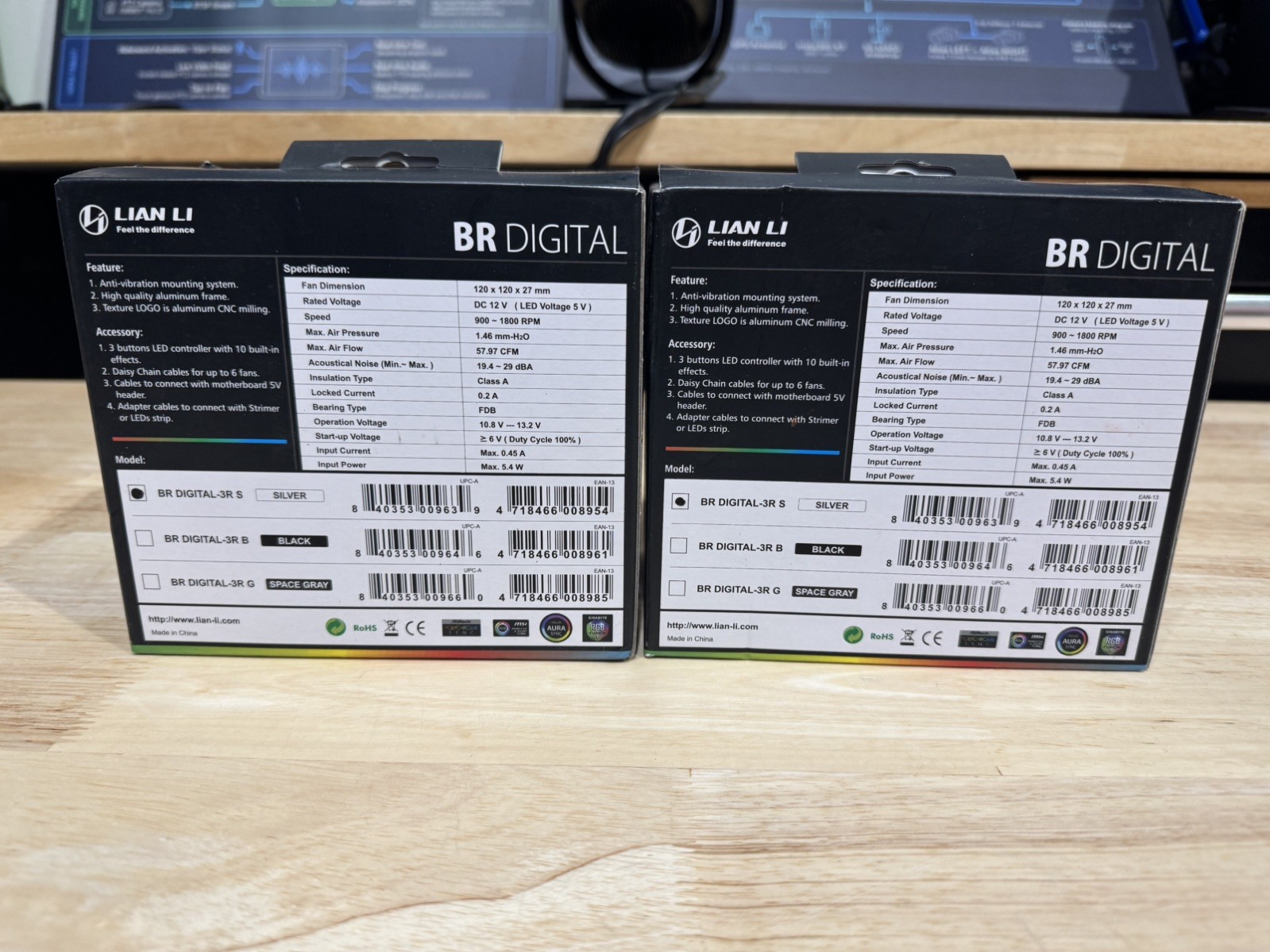 LIAN LI BR DIGITAL ALUMINUM DIGITAL RGB COOLING FAN
