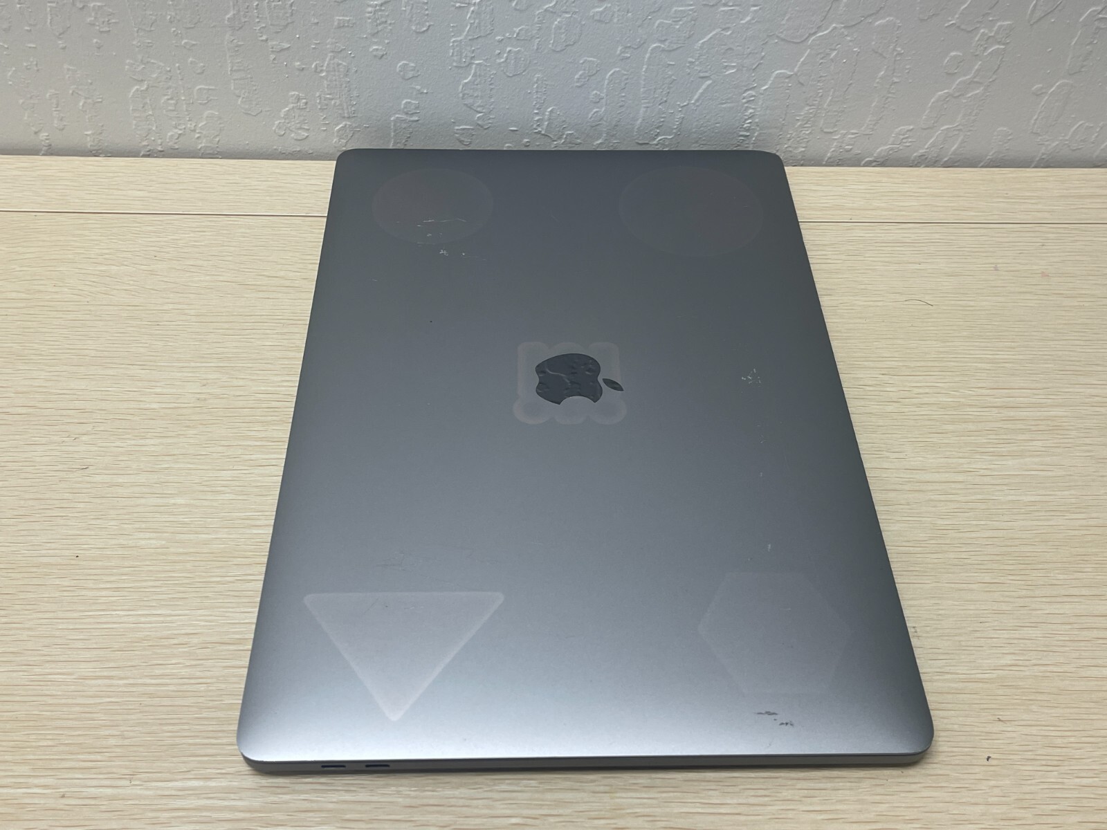 OEM Macbook Pro 15″ A1707 2016 2017 LCD Display Assembly Space Gray – Grade C
