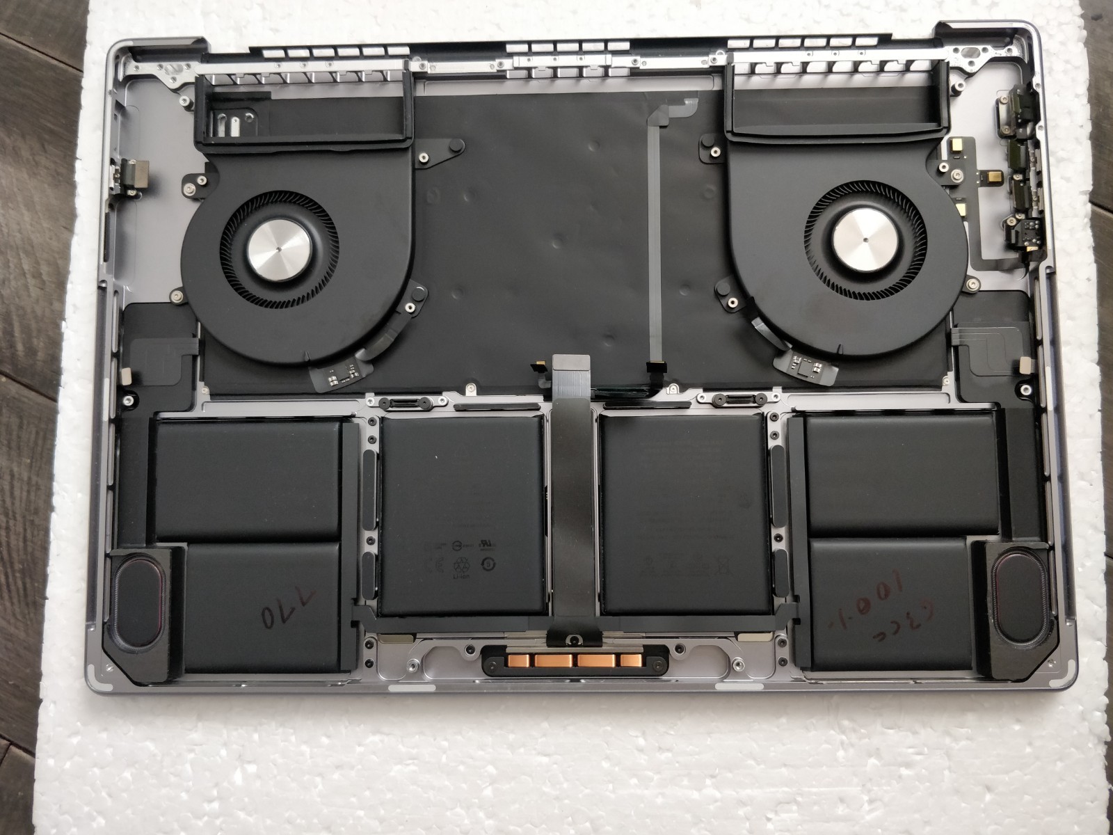 Apple macbook Pro 16 A2485 ,M1 ,2021 Keyboard, Touch pad Assembly, Space Gray