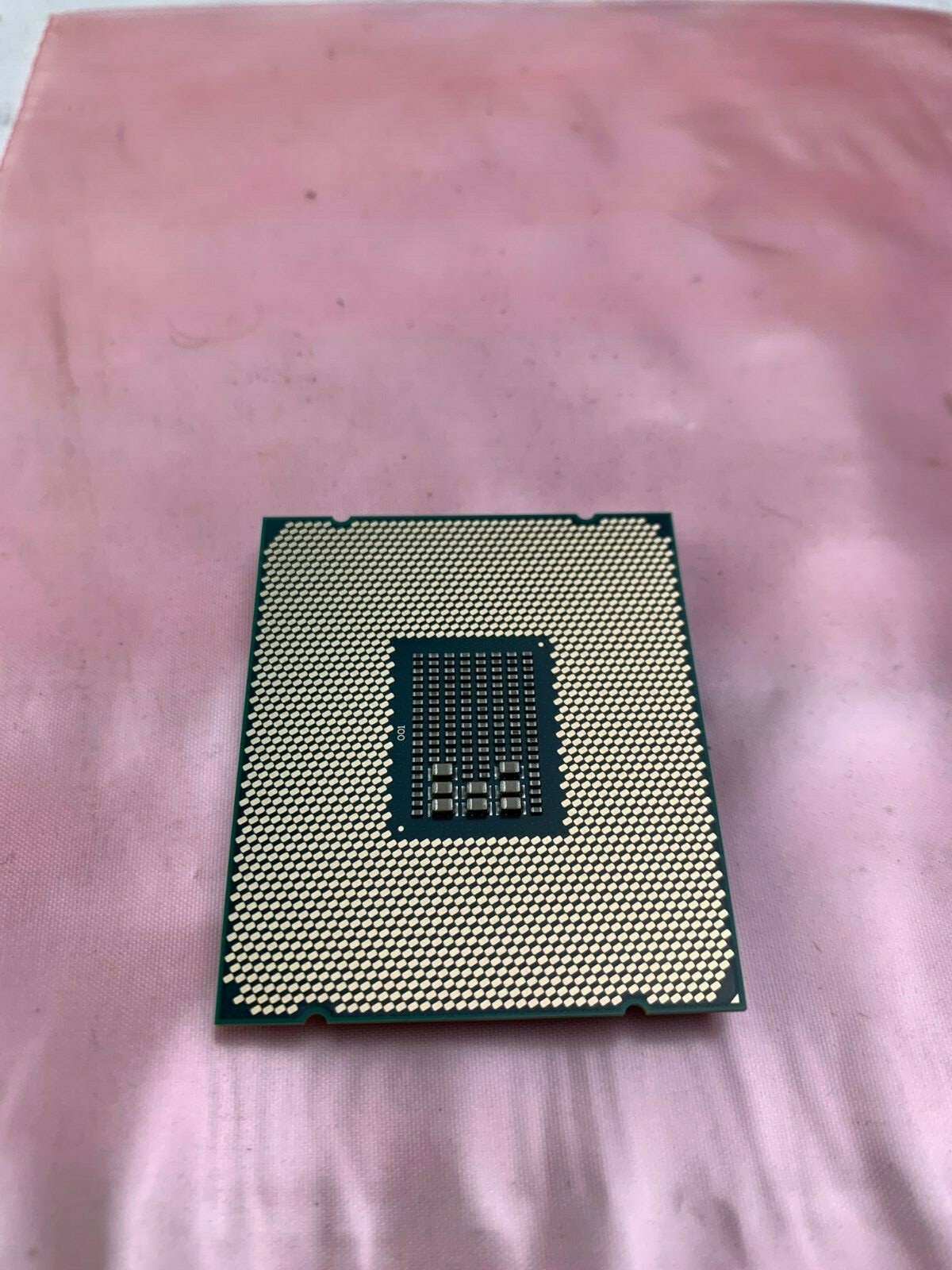 Intel Xeon E5-2630 v4 10-Core 2.20GHz 25Mb 8.0GT/s CPU Processor SR2R7 E5-2630v4