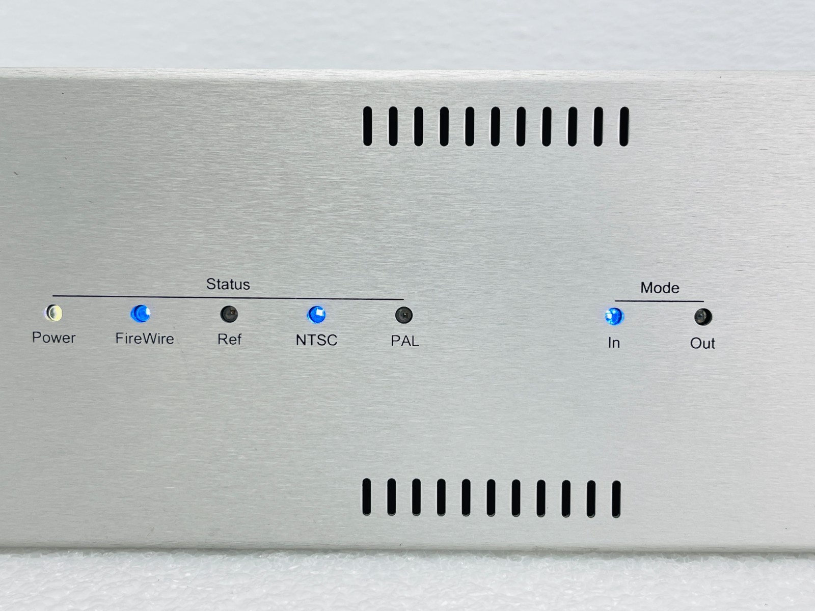 AJA IO-101351 10-BIT Uncompressed In/Out External Video Capture Breakout Box