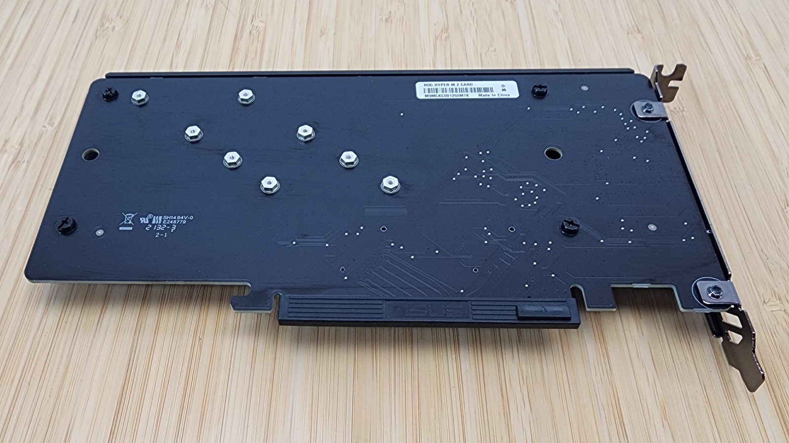 ASUS ROG HYPER M.2 CARD PCIE NVME M.2 EXPANSION CARD
