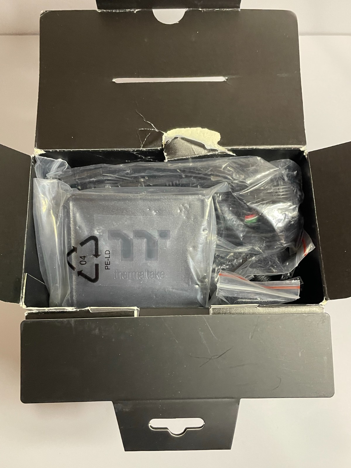 Thermaltake Pure Plus 12 RGB TT Premium Edition with controller, 3 Fans