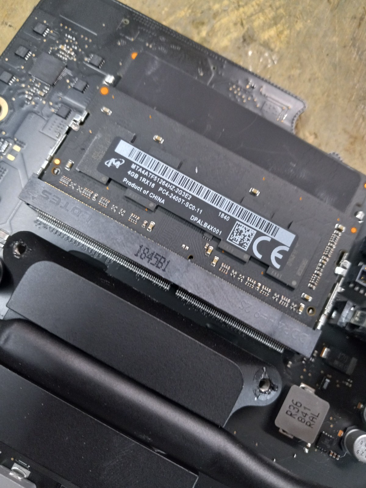 Apple iMac 21.5″ A1418 2017 Logic Board i5 3.4GHz Radeon Pro 560 4GB 820-01061-A