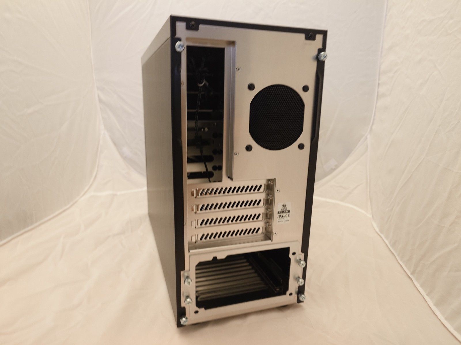 Lian-Li PC-A04 Black Aluminum Computer Case. Brand NEW