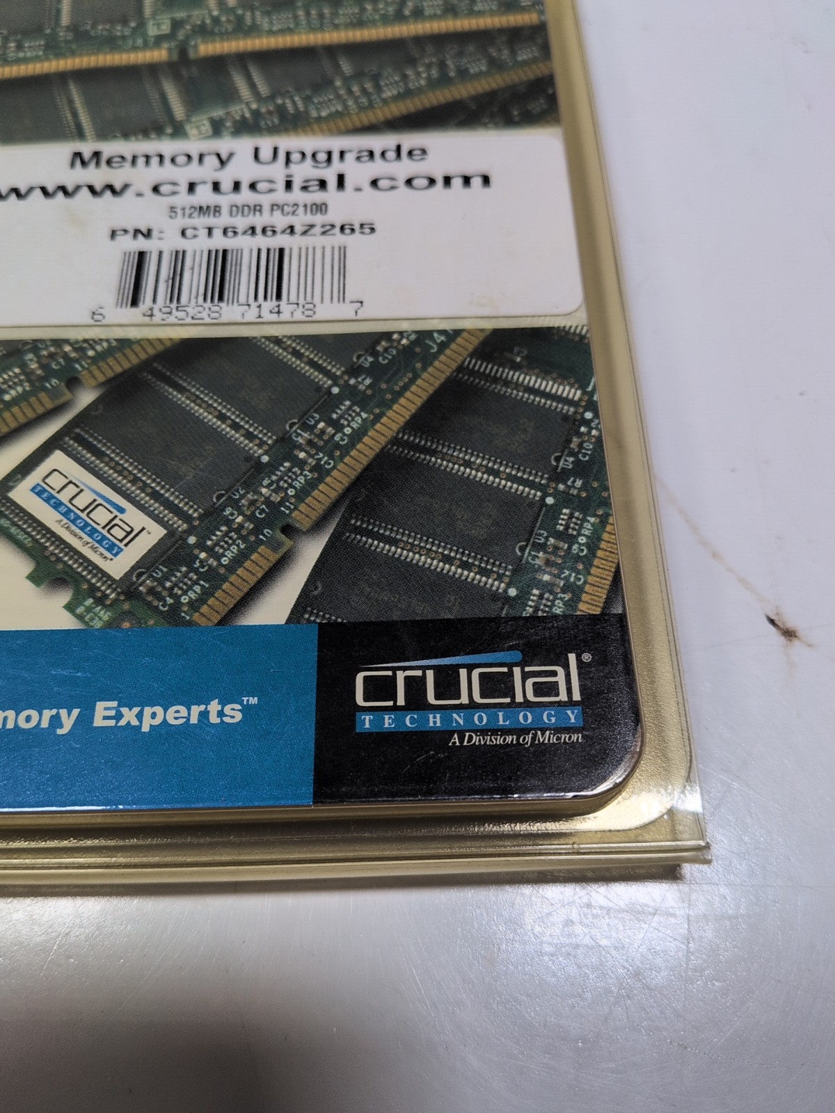 Crucial 512MB – DDR – 266MHz – CL2.5 / CT6464Z265 NOS