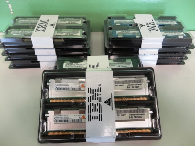1 lot of 22 512MB 512 MB Memory Sticks PC2-5300F-555-11 Server Brands Computer