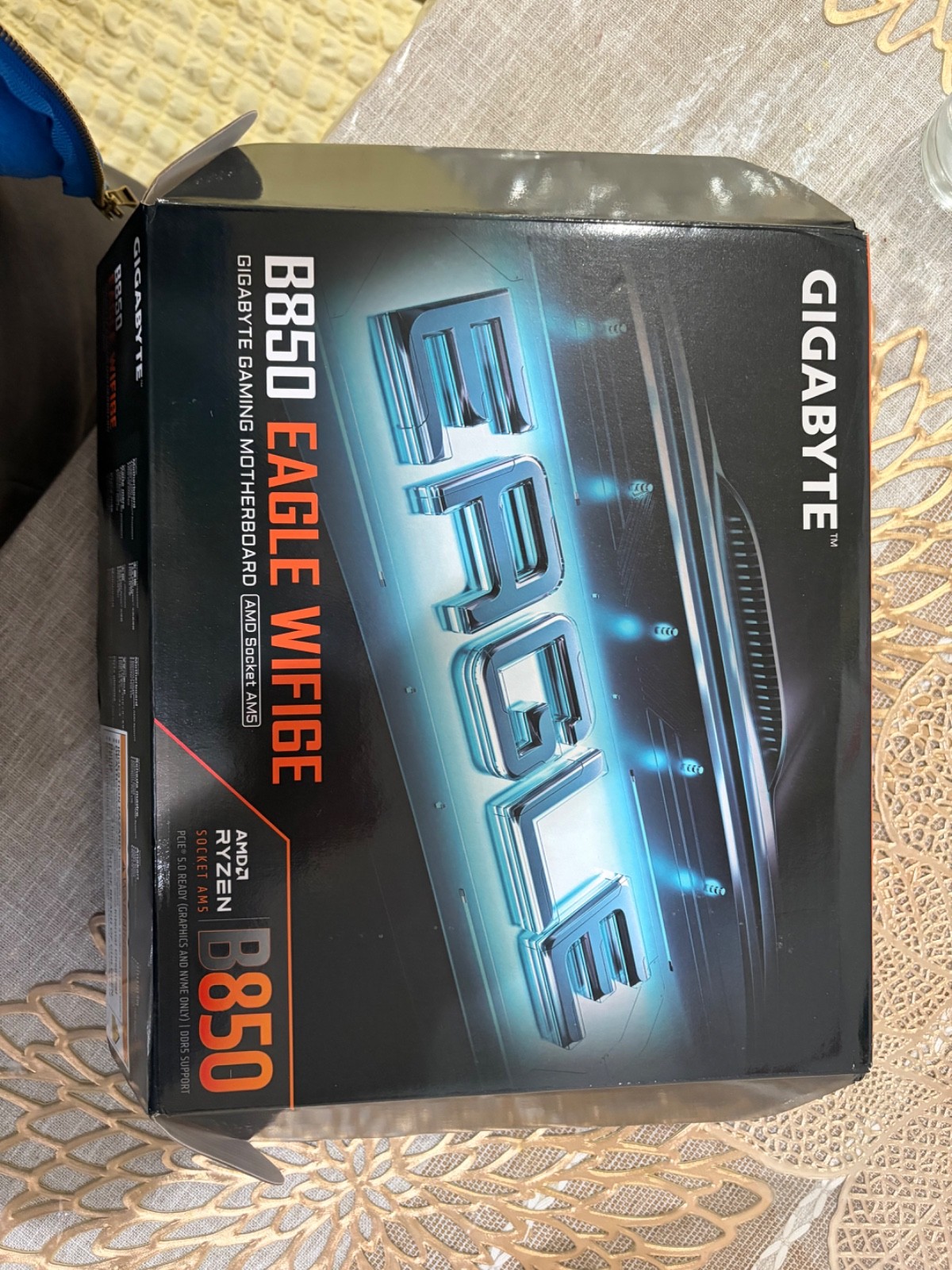 GIGABYTE B850 EAGLE MOTHERBOARD