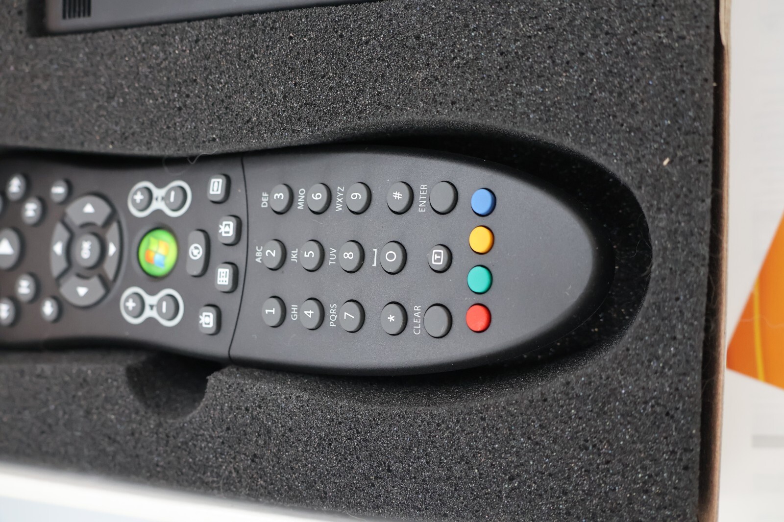 Avermedia Averkey Ultra Computer to TV Converter NEW Open Box- Dut’s Deals