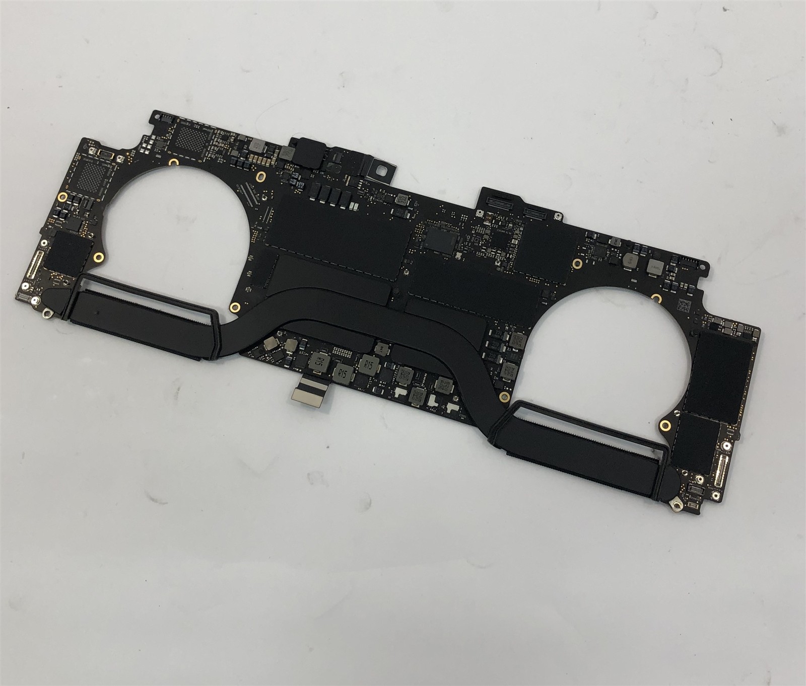Apple MacBook Pro A1990 Logic Board i9-9880H 500GB 16GB 820-01814-A Radeon 560X