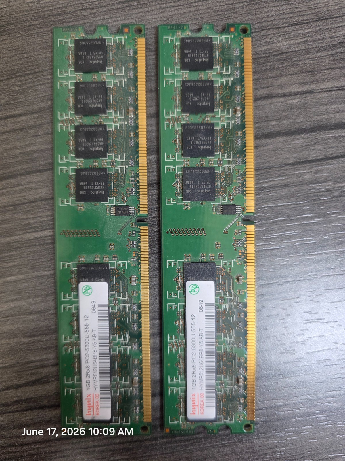 HYNIX RAM 2x 1GB (2GB) 2Rx8 PC2 5300U 555 12 Memory Tested