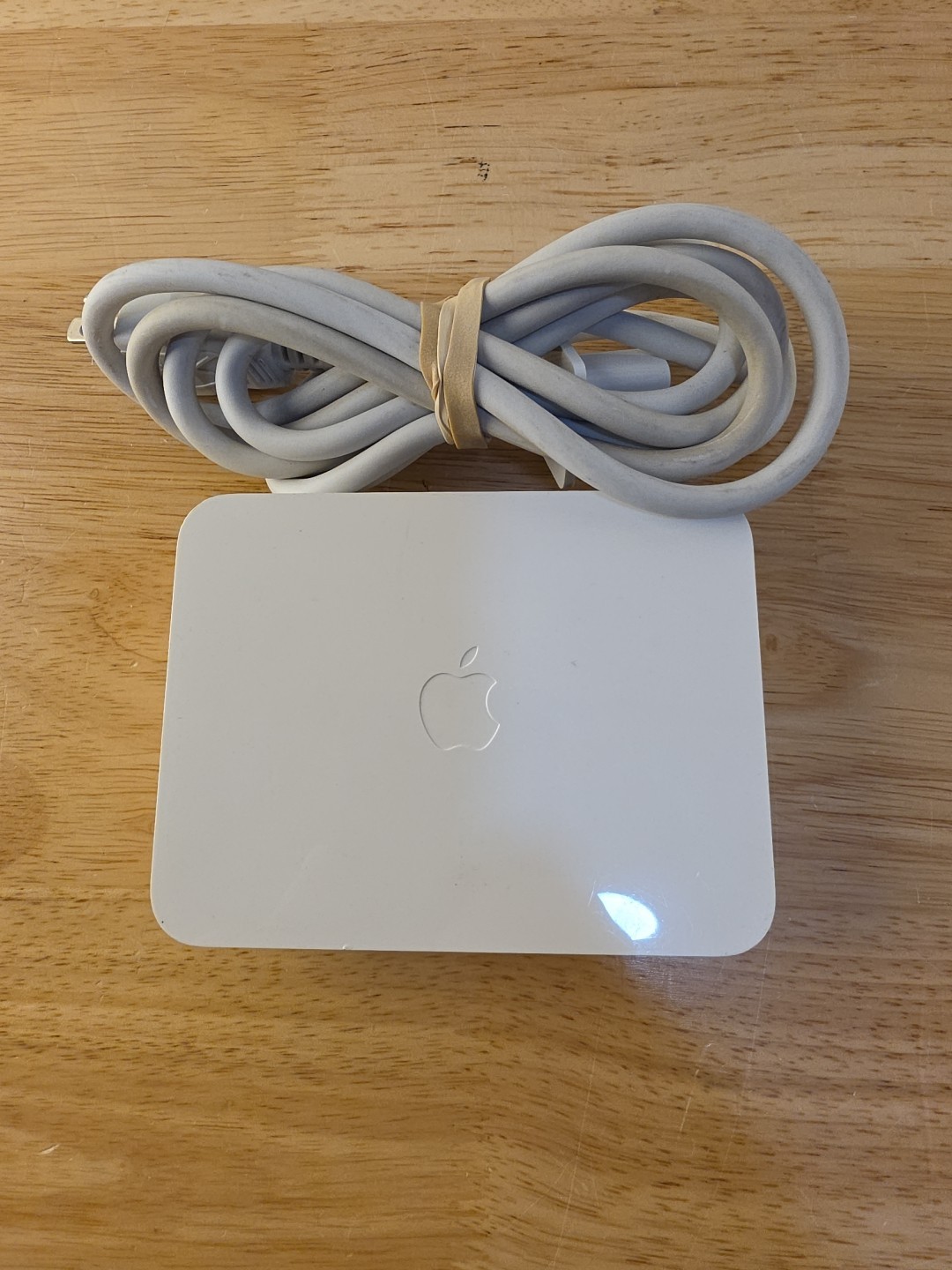 Apple A1096 Cinema 65W Display Power Adapter