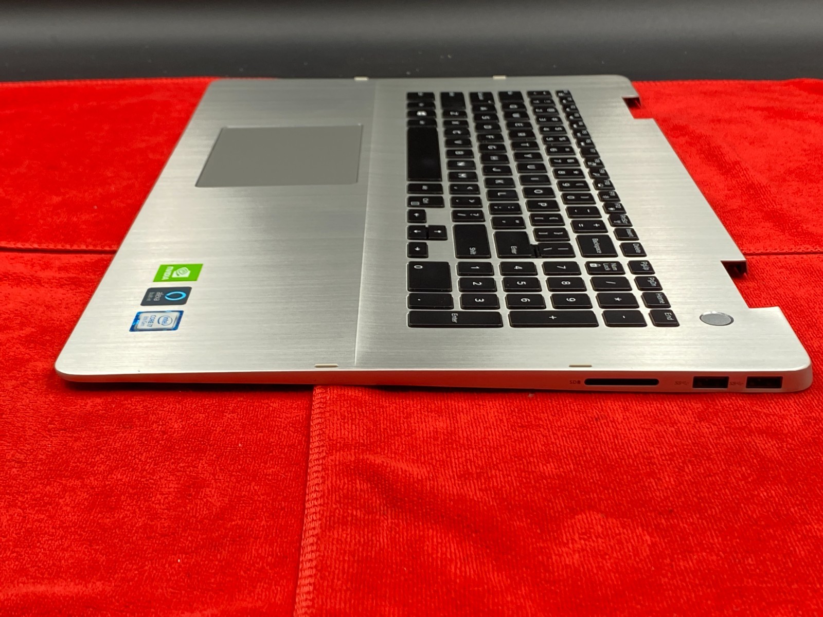DELL INSPIRON 17-7786 2in1 BACKLIT KEYBOARD, TOUCHPAD, SPEAKERS GRAY GRADE B+