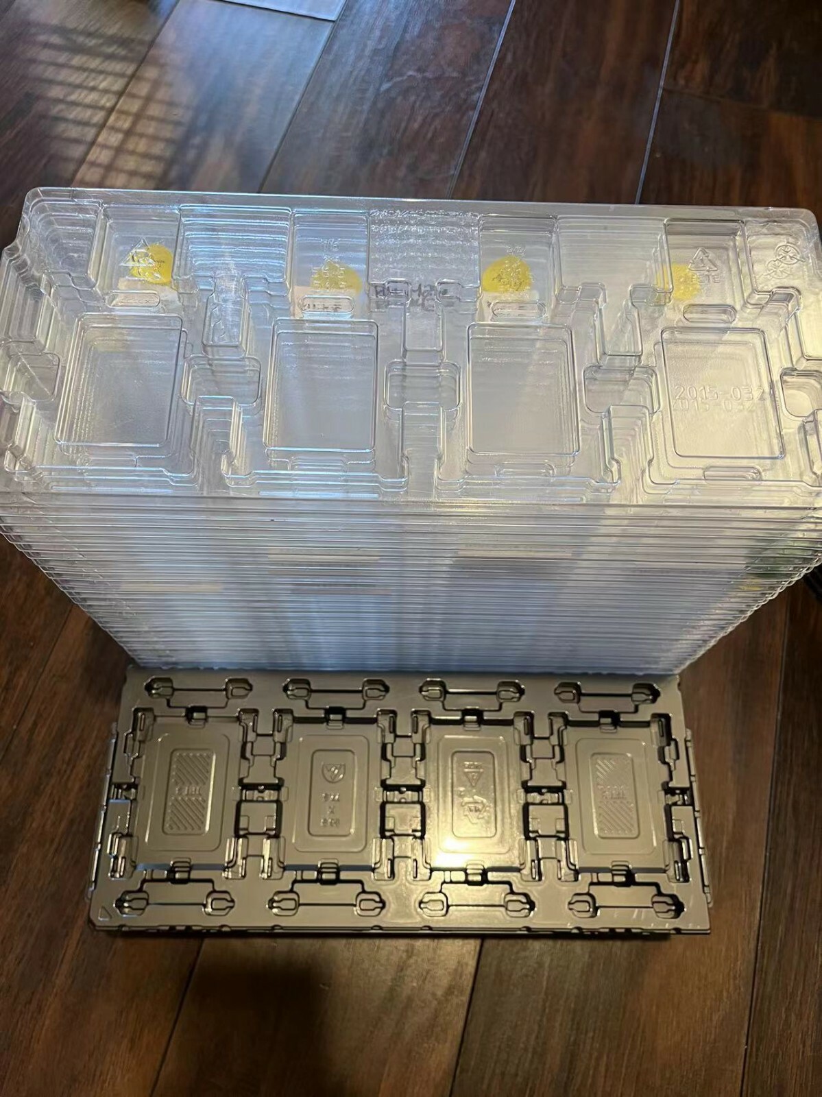 20 PCS 4-CPU SERVER Processor INTEL GOLD PLATINUM CPU Xeon TRAY HOLDER 500313730