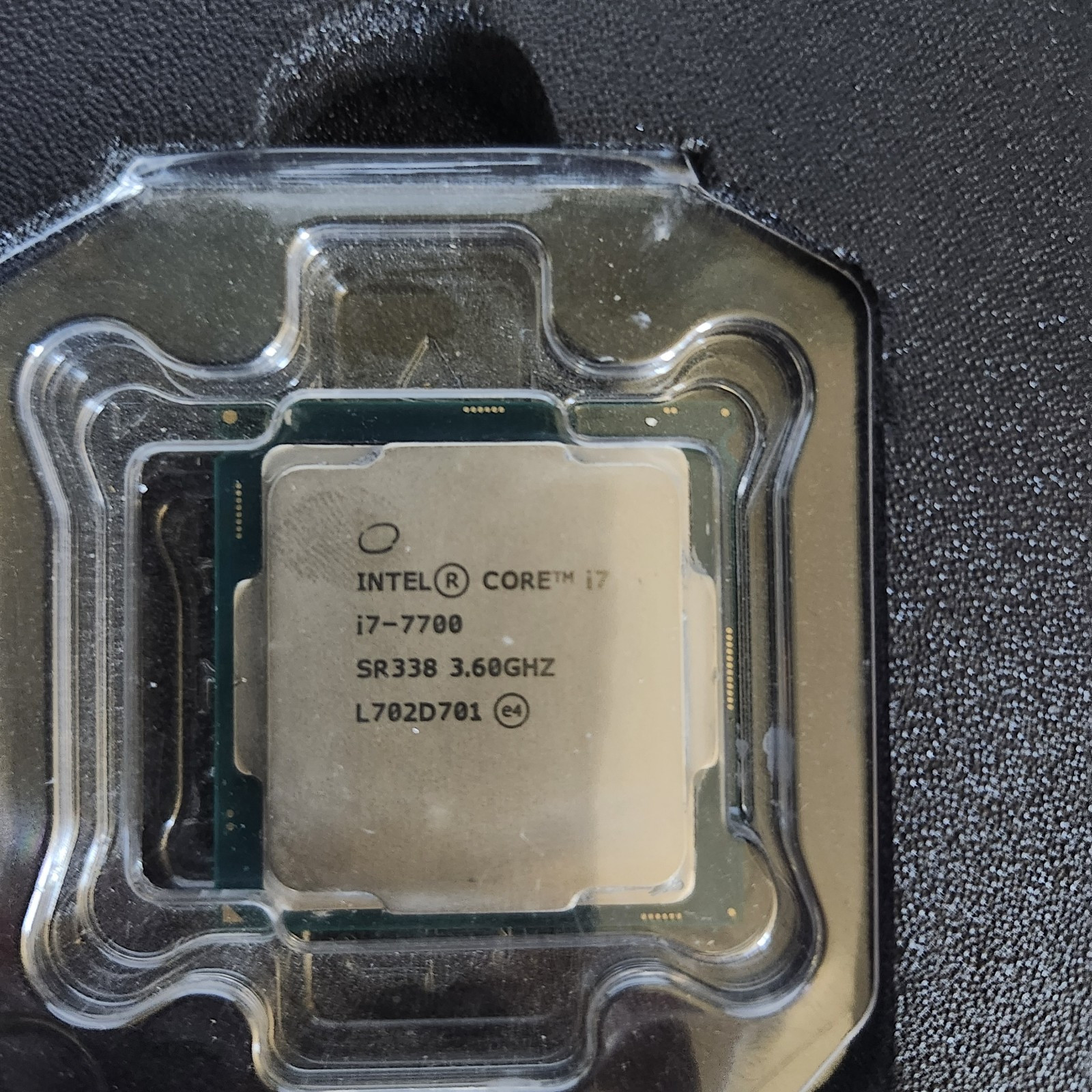 Intel Core i7-7700 Kaby Lake CPU 3.60GHz 8.0GT/s 8MB SR338 Socket LGA 1151