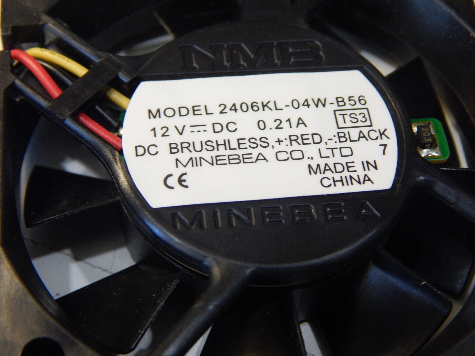 (4 PIECES) NMB MINEBEA 2406KL-04W-B56 12VDC BRUSHLESS FAN 60mm X 60mm X 15mm
