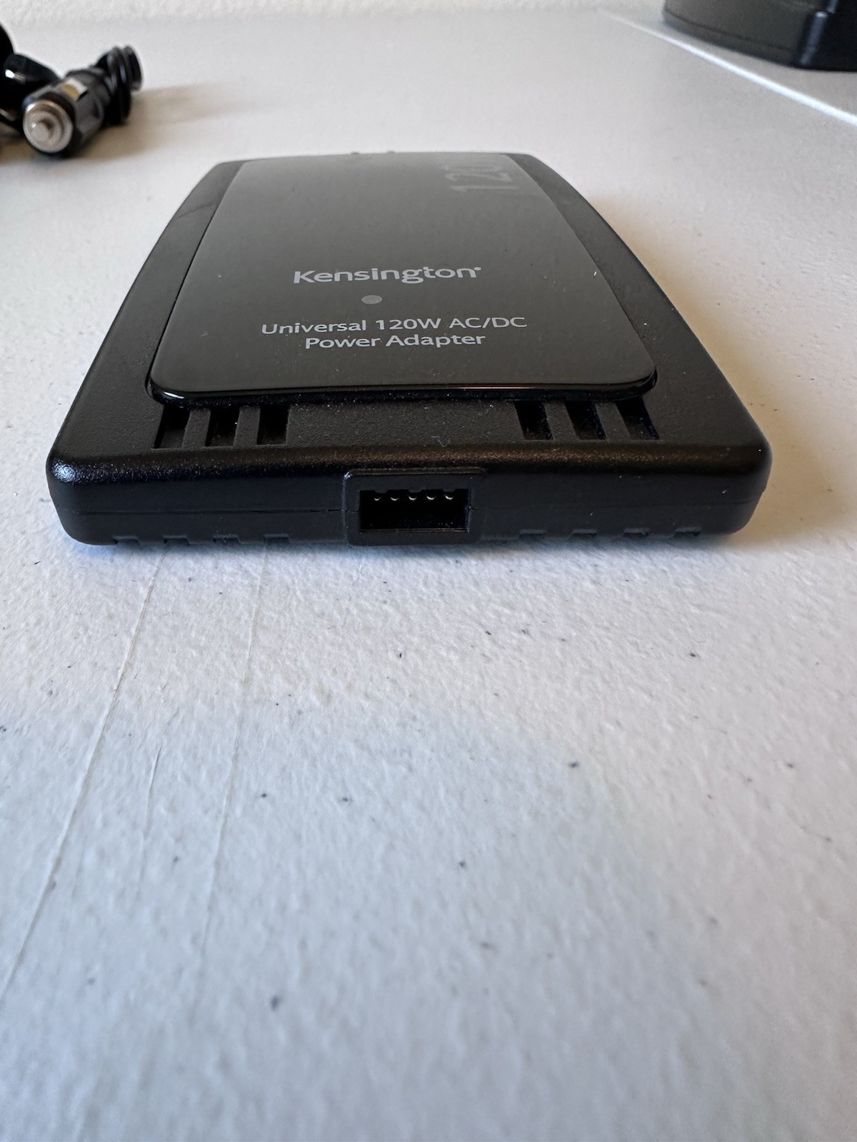 Kensington Portable Power Supply 120W AC/DC Universal Adapter Black Model 33197