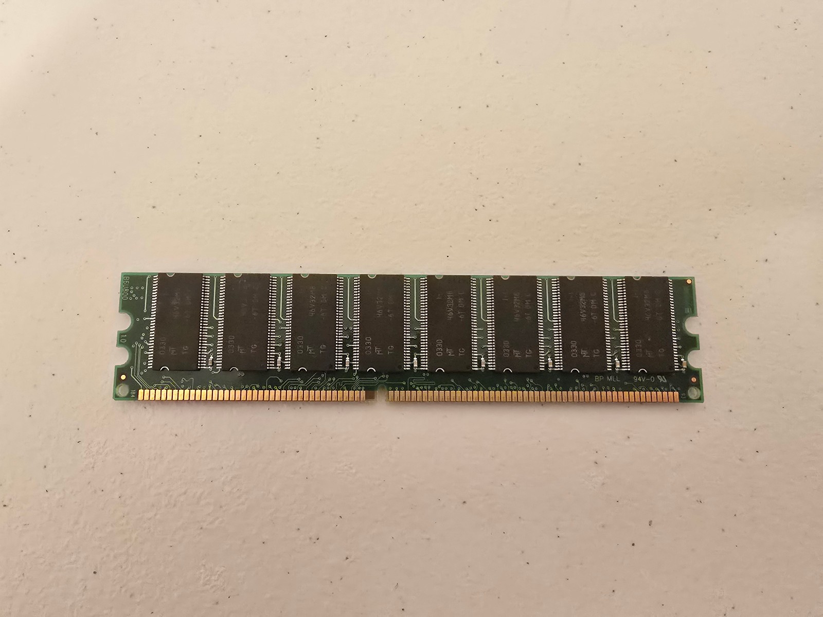 Micron 512MB RAM DDR 333 PC2700U CL2.5