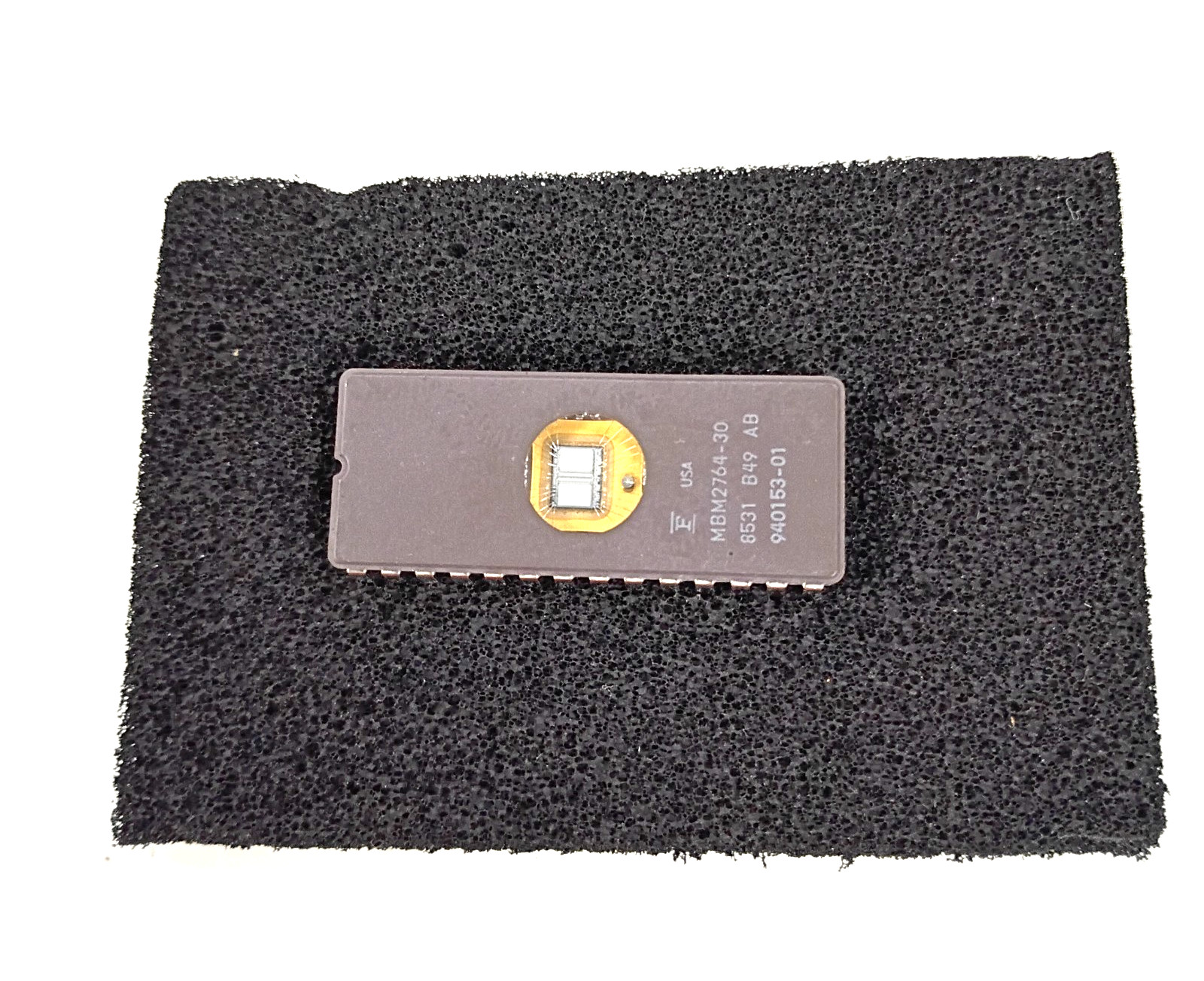 ALLEN BRADLEY 1771-XU SERIES B MINI -PLC-2/15 PROCESSOR EPROM (28-PIN, UV)