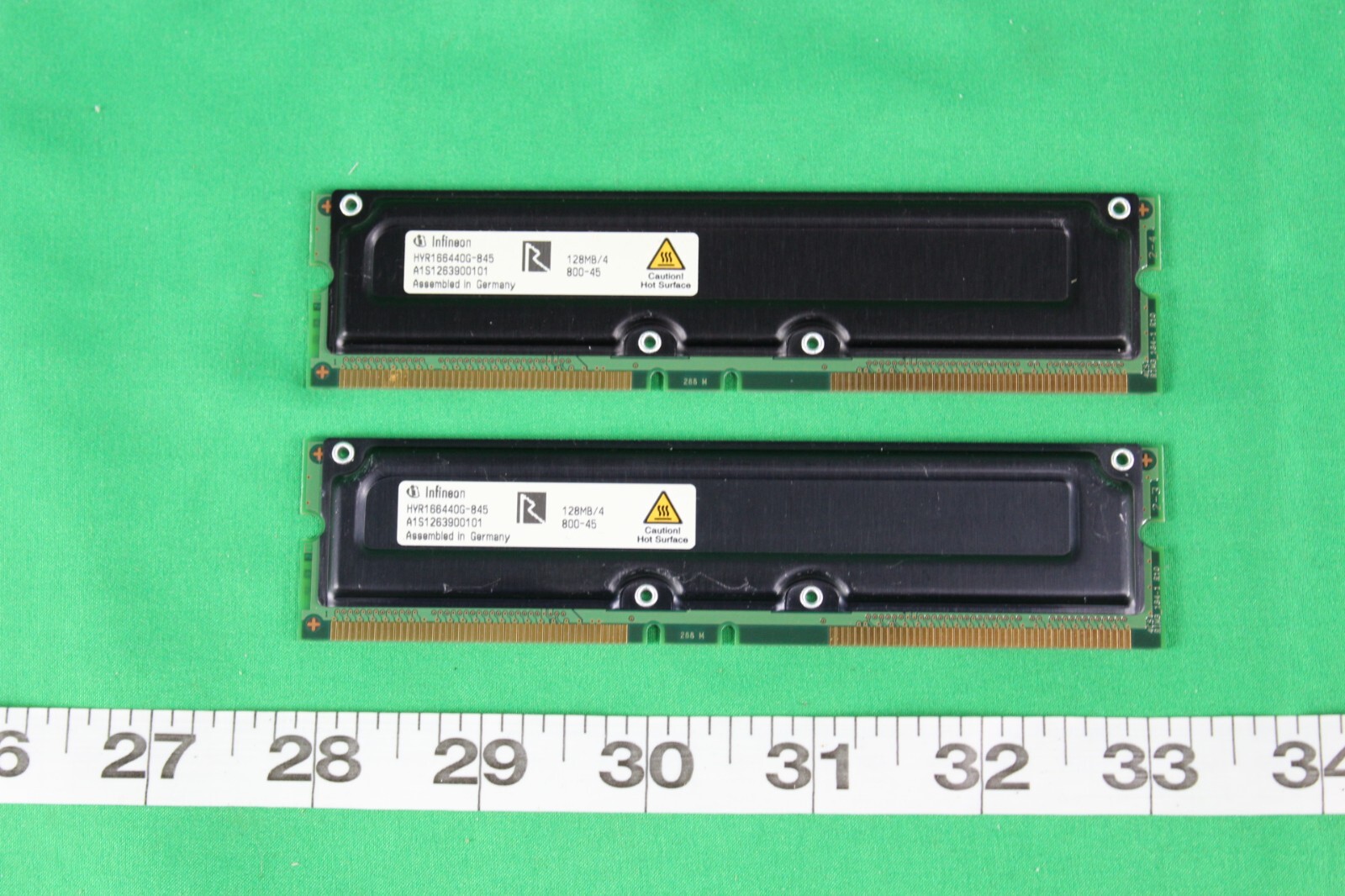 USED INFINEON GERMANY 2 X 128MB PC800-45 NON ECC, 256MB TOTAL, 128MB/4