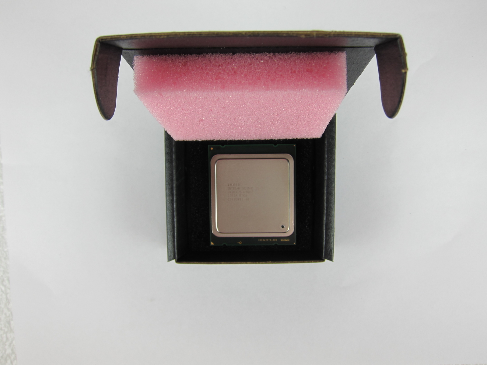 Intel Xeon E5-2670 2.6GHz 20MB L3 8-Core 8.0GT/s 115W LGA2011 SR0KX