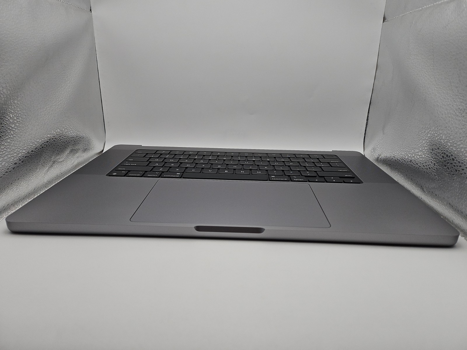 Apple MacBook Pro A2485 Space Gray 16″ Chassis Used Replacement Part