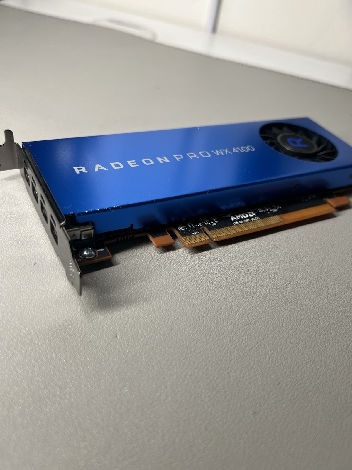 Dell AMD Radeon Pro WX 4100 4GB GDDR5 Quad Mini Display port Graphics Card HFXTY