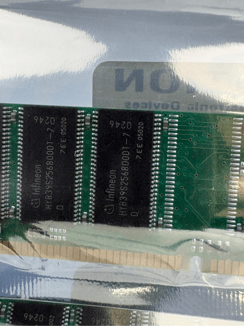 NEW, Sealed Lot of 2 – Crucial CT64M64S4D7E 512MB 168PIN DIMM 64Mx64 SDRAM PC133