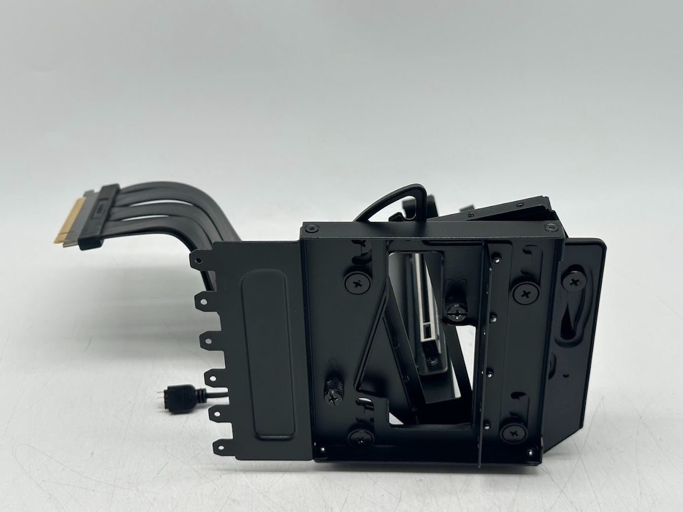 Lian Li Multi-Direction Vertical GPU Bracket (Gen 5) – Black