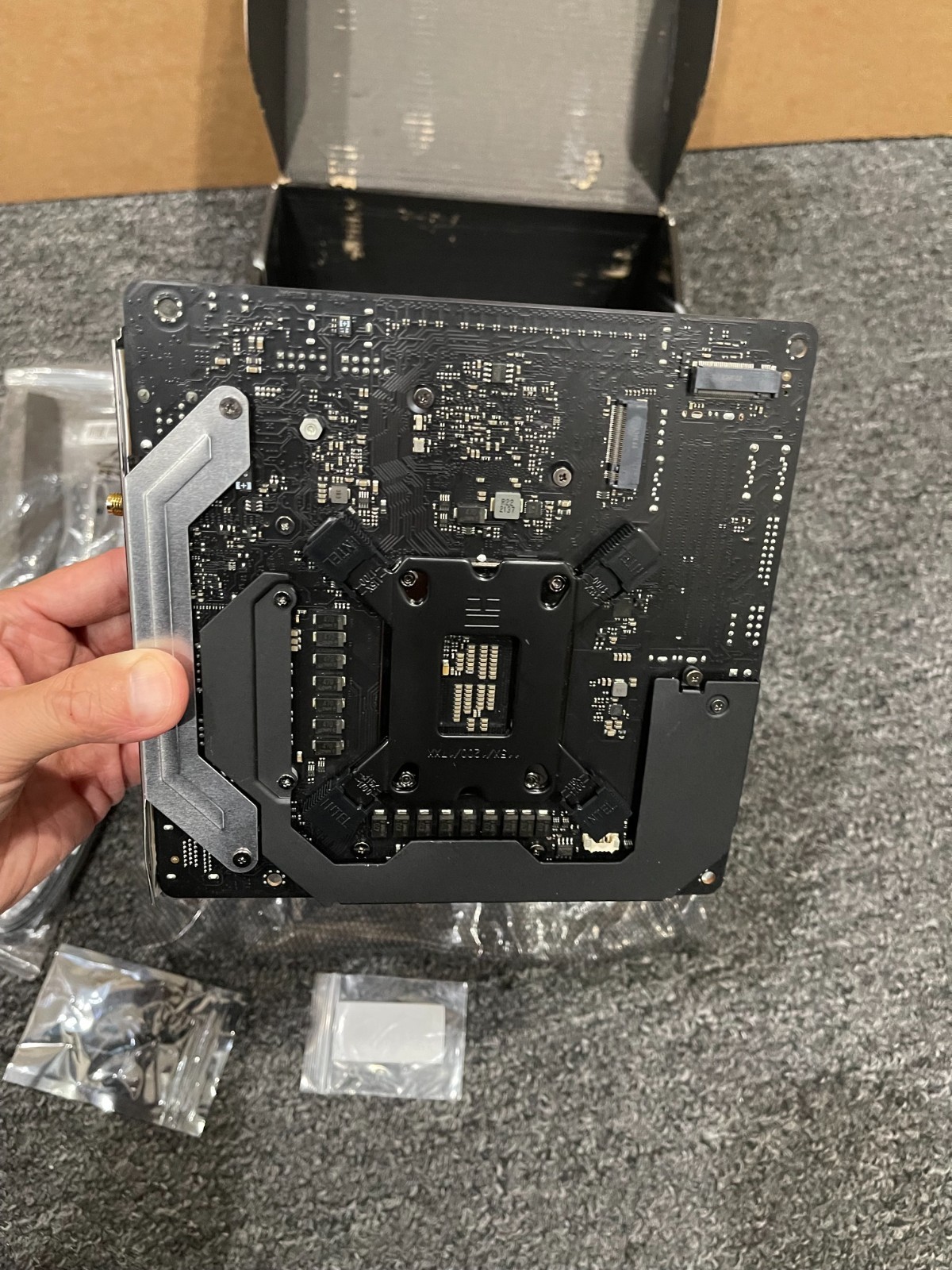 Asrock Z790 PG-ITX/TB4 Motherboard 96GB HDMI LGA 1700 DDR5 Mini-ITX 17*17 Z790