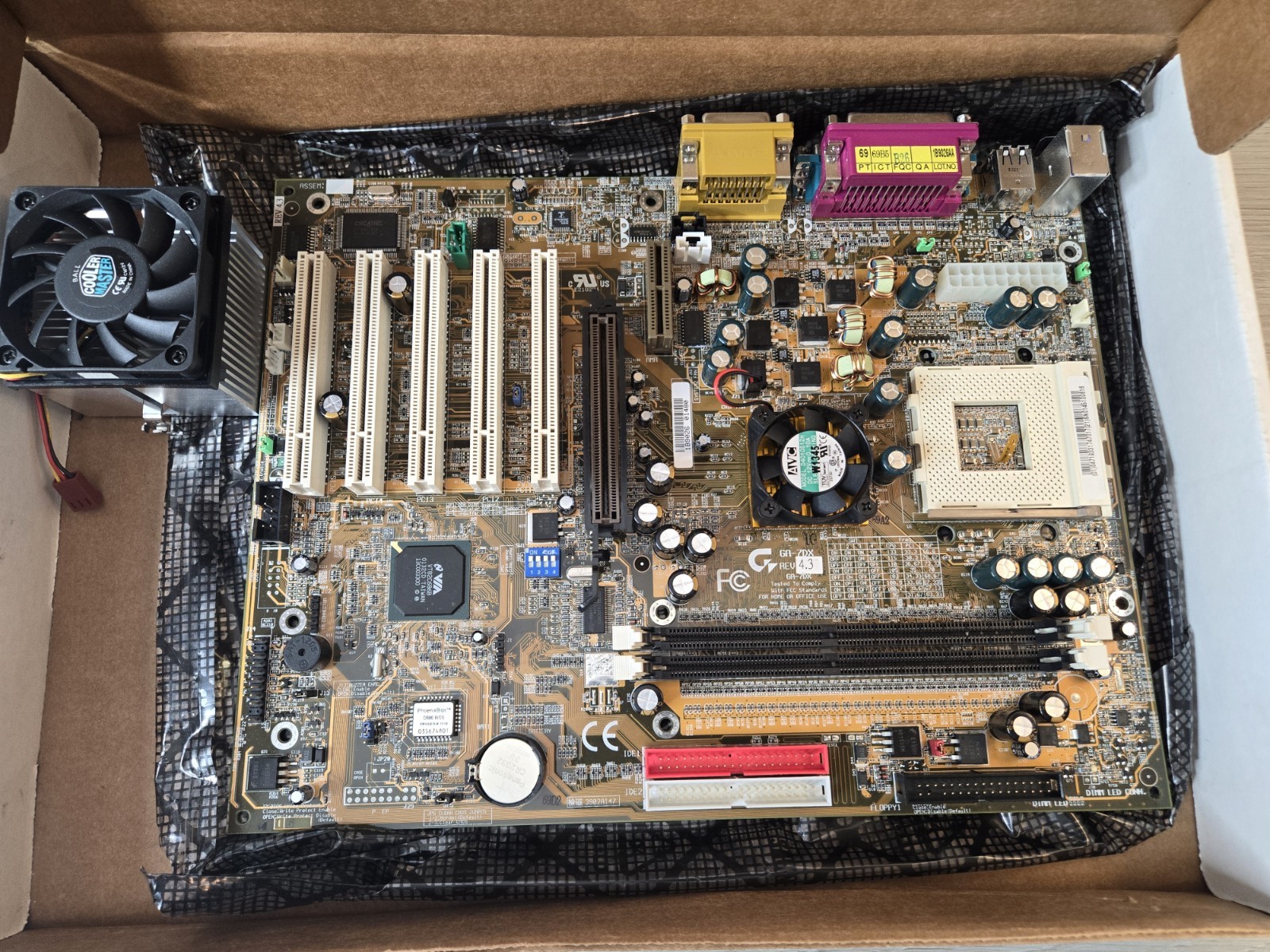NEW Gigabyte GA-8ITX-R 850/478 Motherboard “SEE PHOTOS / DESCRIPTION”
