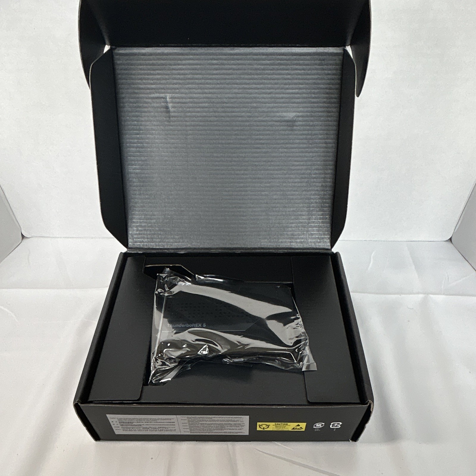 ASUS ThunderboltEX 5 Thunderbolt 5 PCIe x4 Card, 3-Port USB-C/DP 120Gbps