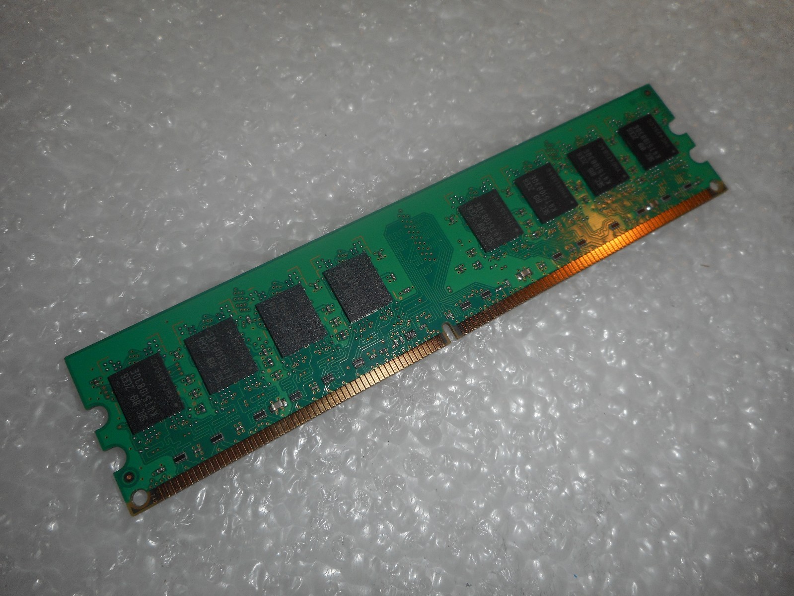Samsung HP 1GB PC2-5300U Desktop Ram- THA01 P/N 377726-888