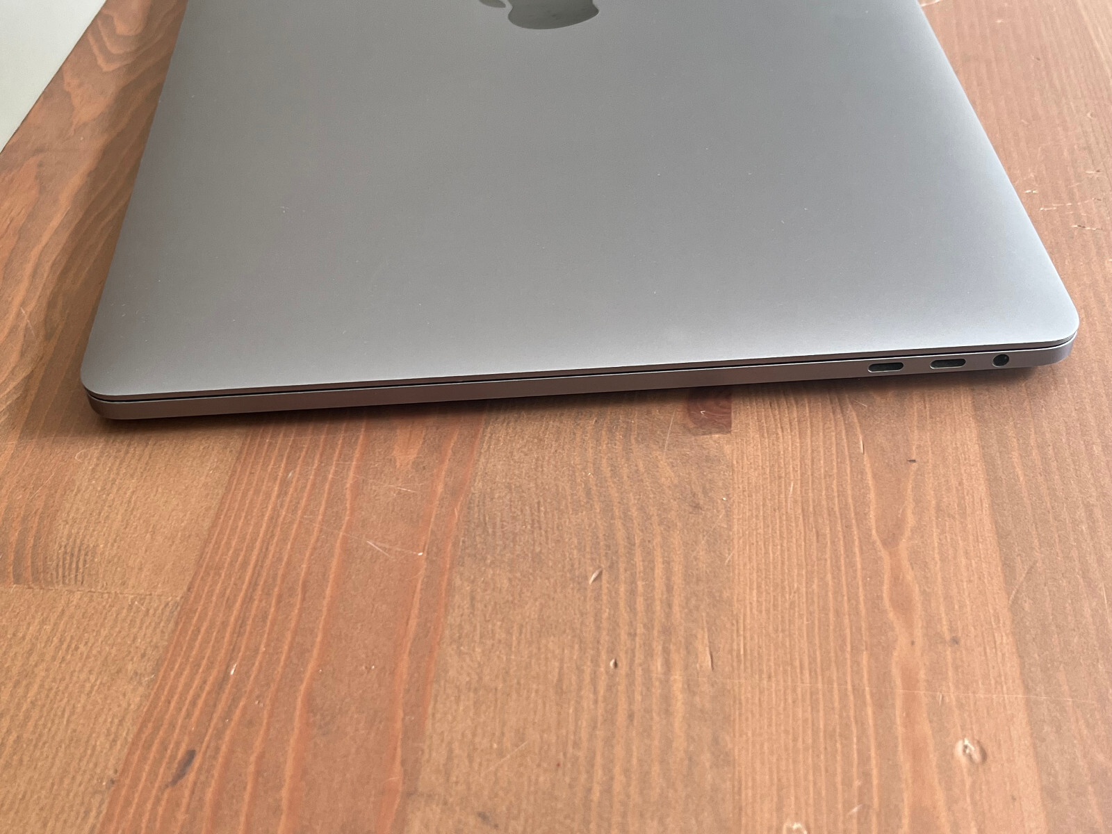 OEM Apple MacBook Pro 15″ LCD Screen Display 2018 2019 A1990 Space Grey Grade B