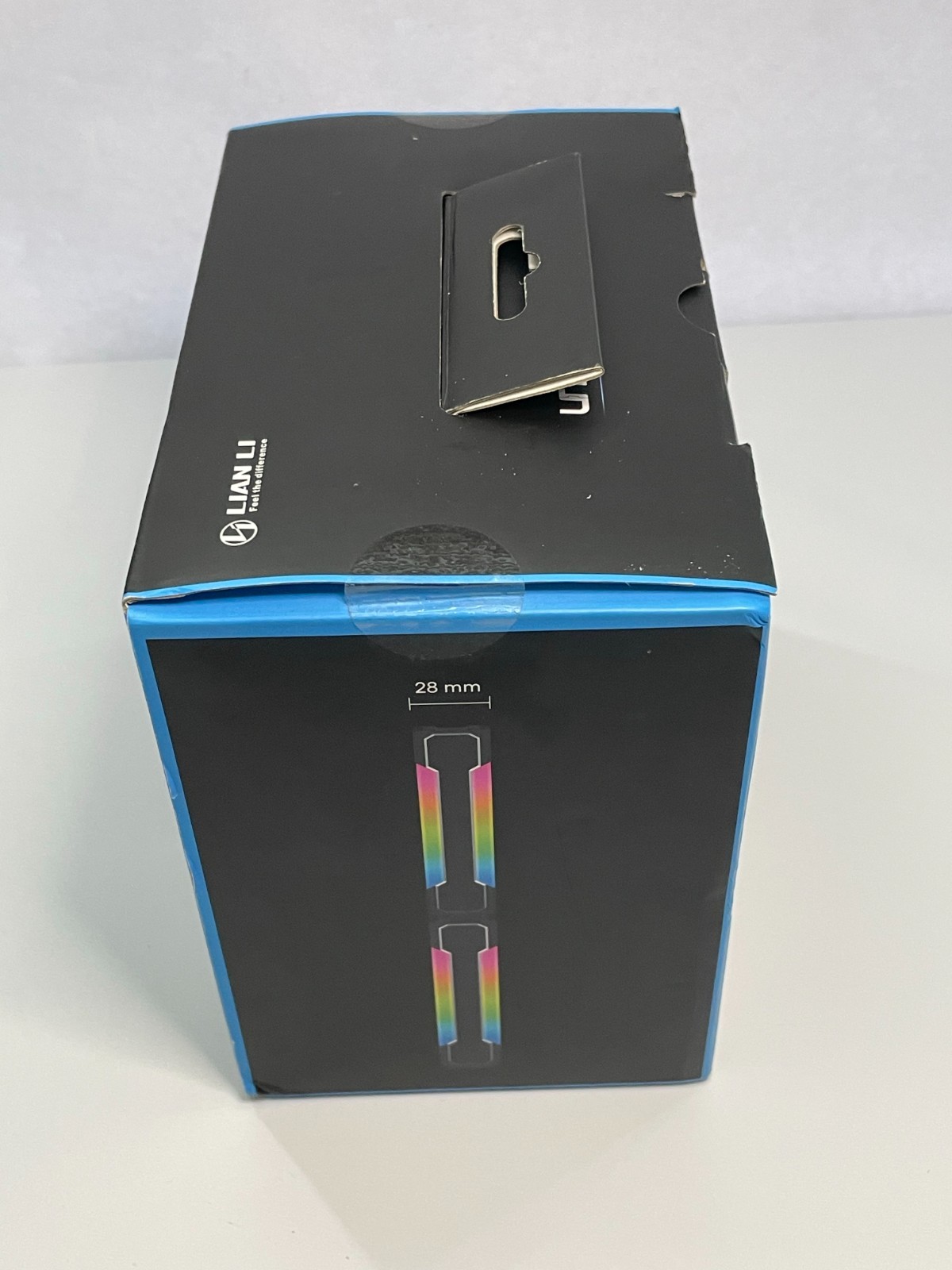 Lian Li UNI Fan SL120 V2 RGB Black 3 Pack – with Controller
