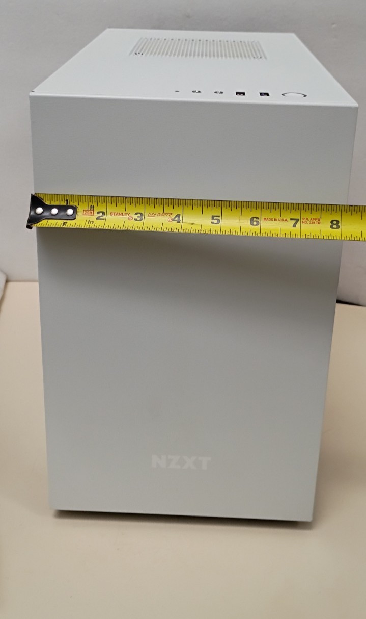 NZXT H200 ATX MINI Tower Case White/Black Tempered Glass NZXTH H200B-W1 USED