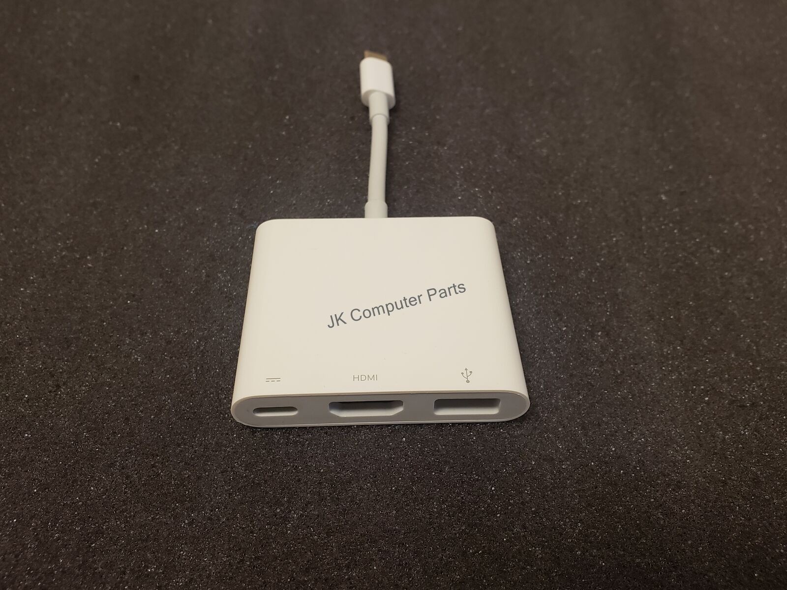 Apple USB-C Digital AV Multiport Adapter MUF82AM/A