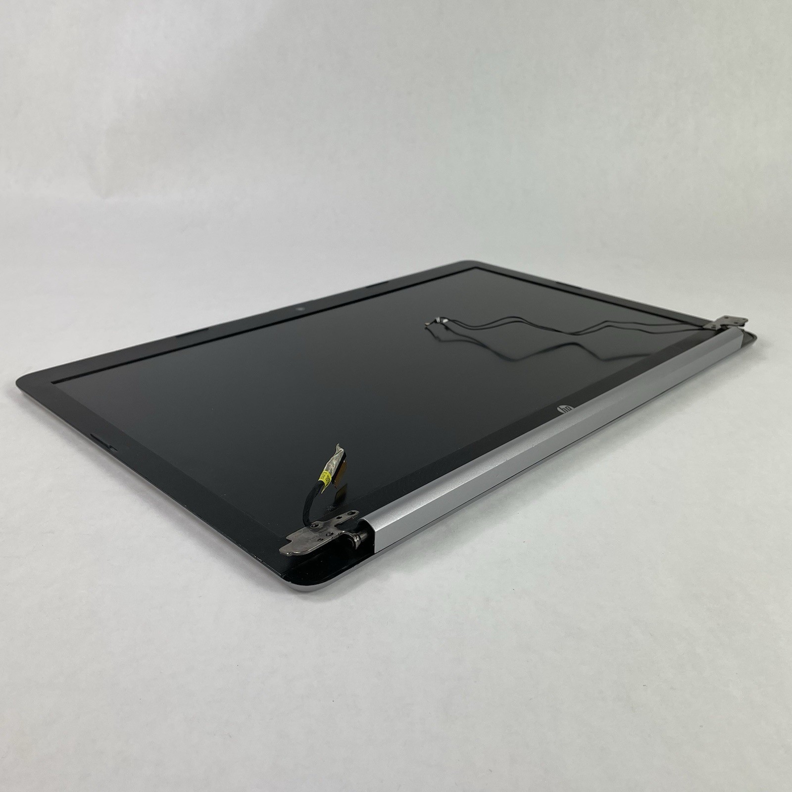 HP 470 G7 17.3″ HD+ 1600×900 Non-Touch Screen Assembly – Untested